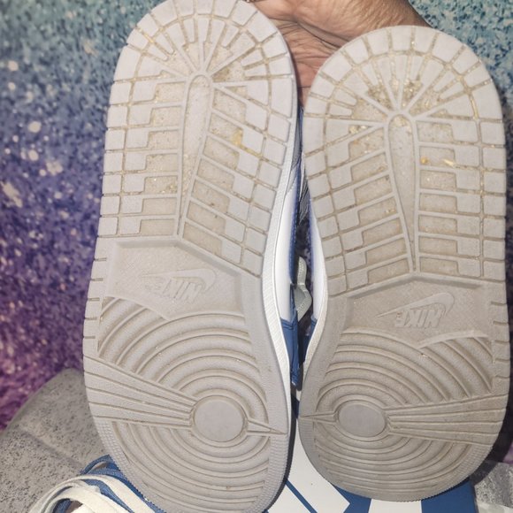 Air Jordan 1 Retro High OG - Picture 7 of 7